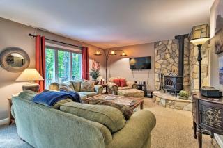 Cozy Hideaway with Grill, 17 Mi to Asheville - Black Mountain - 6