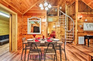 Charming Pigeon Forge Cabin with Private Hot Tub! - Sevierville - 7