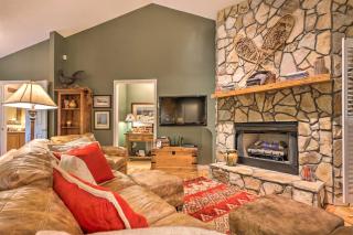 Screened Porch and 3 Decks Beech Mountain Cabin - Beech Mountain - 7