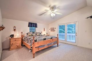 Secluded Cabin with Porch - 7 Miles to Lake Chatuge! - Hayesville - 5