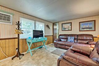 Cabin with Fire Pit, Walk to Steinhatchee River! - Steinhatchee - 0