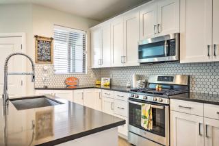 St George Area Townhome with Patio and Pool Access - Washington - 3