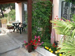 Apartments Luka - Tisno - 7