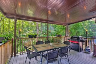Beech Mountain Home with Covered Deck, Near Skiing! - Beech Mountain - 9