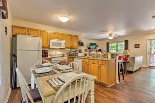 Beech Mountain Home with Covered Deck, Near Skiing! - Beech Mountain - 2