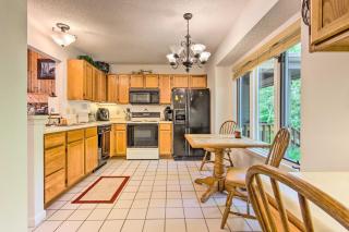 Lake Toxaway Cabin with Fire Pit - 1 Mi to Marina - Lake Toxaway - 2