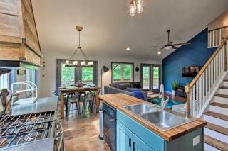 Home with Deck and Game Room - 8 Mi to Asheville - Fairview - 2