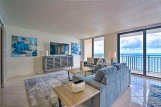 Beachfront Resort Condo with Panoramic Ocean Views! - 7