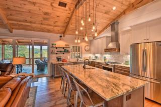 Cork and Creek Cottage with Mtn and Pasture Views! - Ellijay - 3