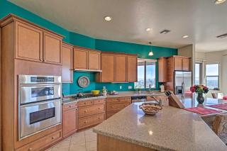 Scenic Luxury Villa with Spa in Downtown Tucson! - Tucson - 1