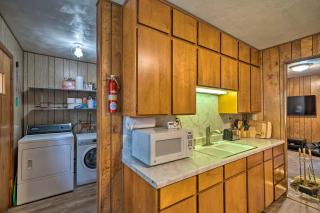 2 Cozy Island Park Cabins with Near the Lake! - 2