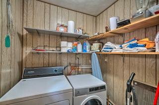 2 Cozy Island Park Cabins with Near the Lake! - Island Park - 1
