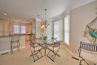 Manteo Waterfront Resort Home with 30-Ft Dock! - Manteo - 5