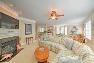 Manteo Waterfront Resort Home with 30-Ft Dock! - Manteo - 8