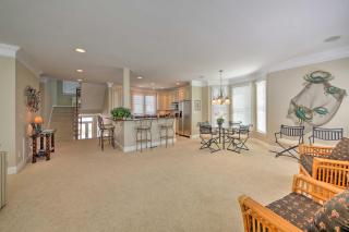 Manteo Waterfront Resort Home with 30-Ft Dock! - Manteo - 6