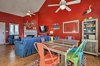 Ocean Views and 2 Decks Beach House in Galveston - Galveston - 4
