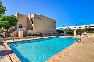 Phoenix Condo with Furnished Patio 3 Mi to Old Town - 8
