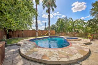 San Antonio House with Private Pool, Spa and Grill - San Antonio - 4