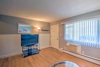 Lakefront Apartment with Patio on Lake St Clair - 3