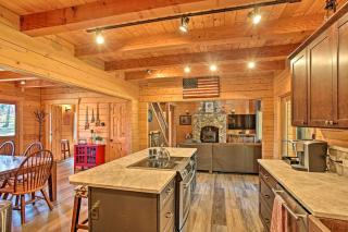 Luxury Lodge Hot Tub, Snowmobiling and ATV Access! - Cle Elum - 3