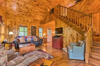 Secluded Cabin Between Boone and Blowing Rock! - Todd - 6