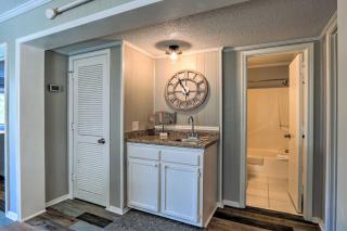 Relax by Pool and Walk to Beach Hilton Head Condo! - Hilton Head Island - 1