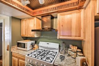 Quaint Priest Lake Cabin with Patio Less Than 1 Mi to Lake! - Vans Corner - 2