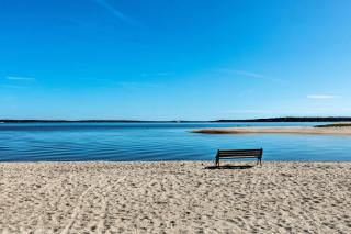 Southold Cottage with Patio and Grill - Walk to Beach! - 9