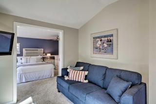 Lakeside Home with Boat Dock in Sunrise Beach - Sunrise Beach - 4