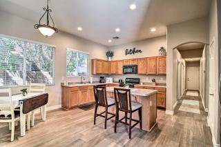 4 Mi to Riparian Preserve Mesa Abode with Hot Tub - Mesa - 5