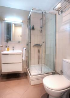 Belville Luxury Apartment - 3