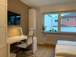 Appartement Köln in Bornheim-Sechtem, Nähe Phantasialand, Brühl, Köln, Bonn, DB-Anschluß, Messe-Köln, Business-Komfort - 3