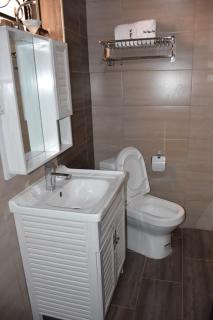 Pent House Inn Namugongo - 5