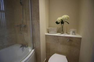 Sterling House @ Short Stays - Basingstoke - 6