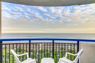 Hosteeva Oceanfront Boardwalk Beach Resort with Balcony - Myrtle Beach - 9