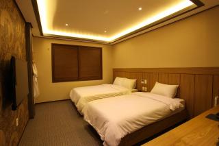 Hotel W Topdong - Jeju - 2