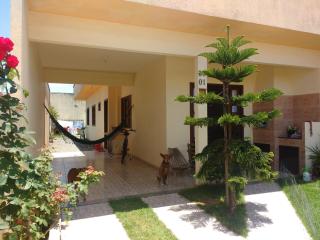 Um quarto em casa agradável - Perequê - 0