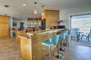Riviera Beach Home with Pool - Walk to Beaches! - Riviera Beach - 5