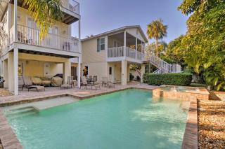 Holmes Beach Family Home Private Pool and 3 Decks! - Holmes Beach - 0