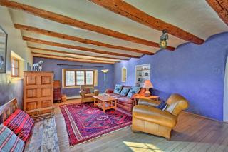 Taos House with Yard - Walk to Historic Taos Plaza! - Taos - 7