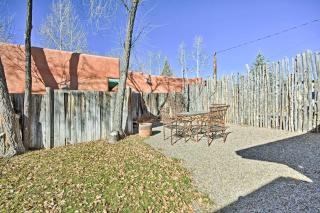 Taos House with Yard - Walk to Historic Taos Plaza! - Taos - 9