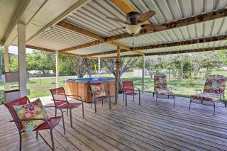 Charming Lake Retreat with Patio and Boat Parking! - 9