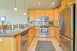 Spacious Family Townhome Walk to Beach and Downtown - 2