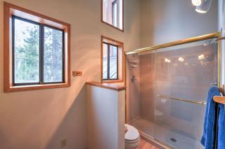 Hot Tub and Deck Truckee Golf Course Home - 9