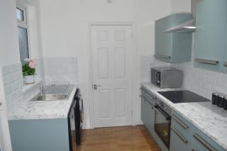 9 bed house (7 Mins) 2 miles from Newcastle centre - 6