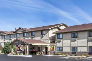Super 8 by Wyndham Ottawa Starved Rock - Ottawa - 0