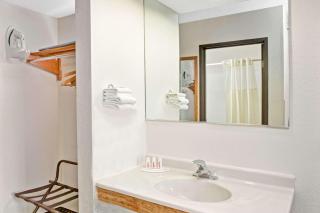 Super 8 by Wyndham Mokena/Frankfort /I-80 - Mokena - 6