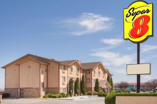 Super 8 by Wyndham Kingman - Kingman - 9