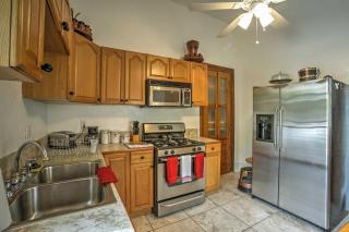 Walk to River, Tram and Zoo Classic NOLA Home! - 4