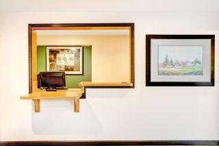 Super 8 by Wyndham Carson City Lake Tahoe - Carson City - 9